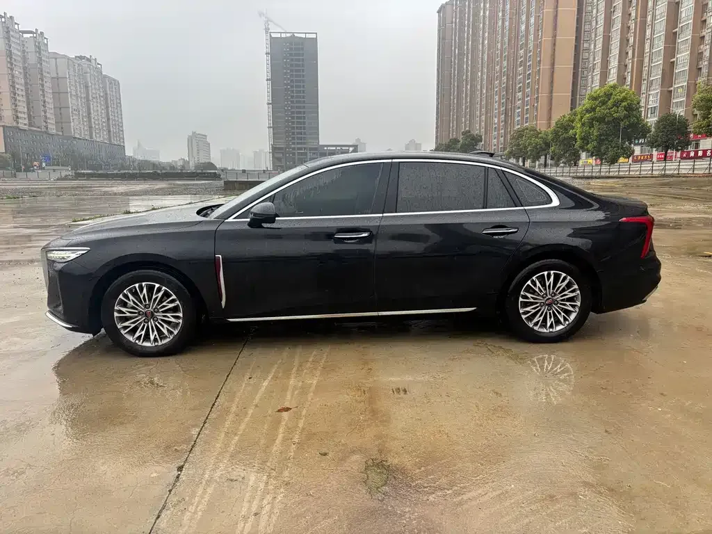 Hongqi H5 — фото 7