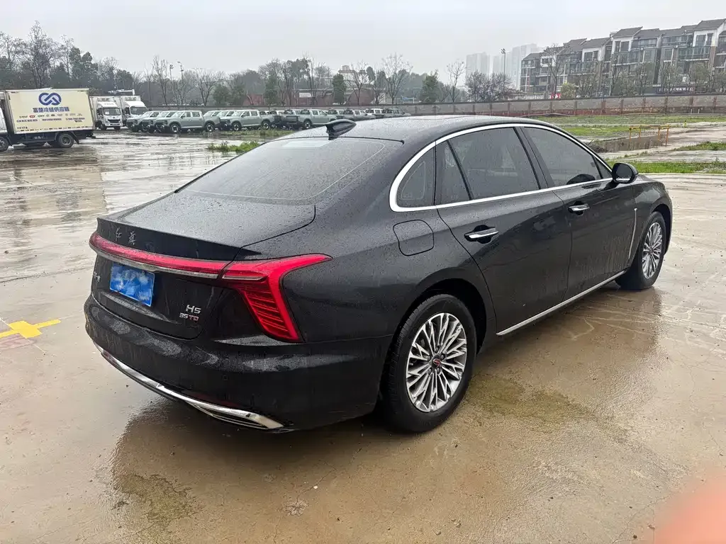 Hongqi H5 — фото 3