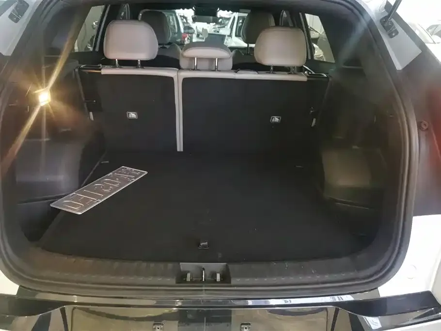 Geely Boyue L 2025 из CN, фото 2