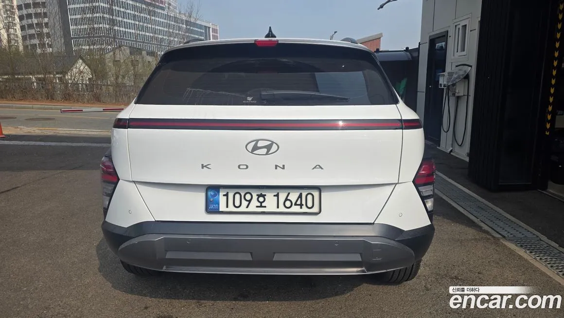 Hyundai Kona 2023 из KR, фото 3