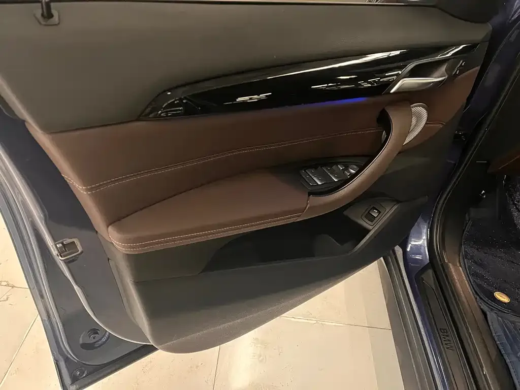 BMW X1 2021 из CN, фото 9