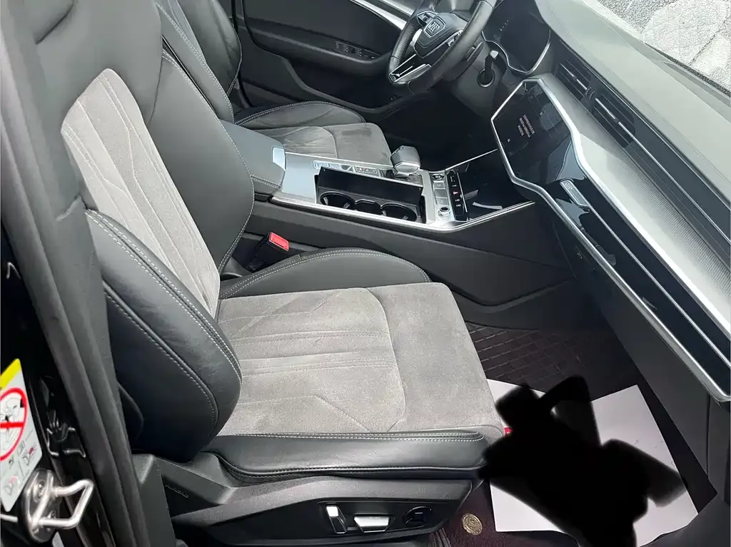 Audi A6L 2022 из CN, фото 5