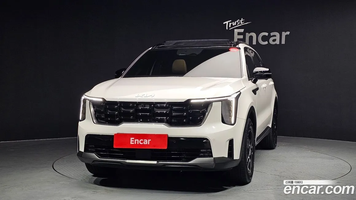 Kia Sorento — фото 7