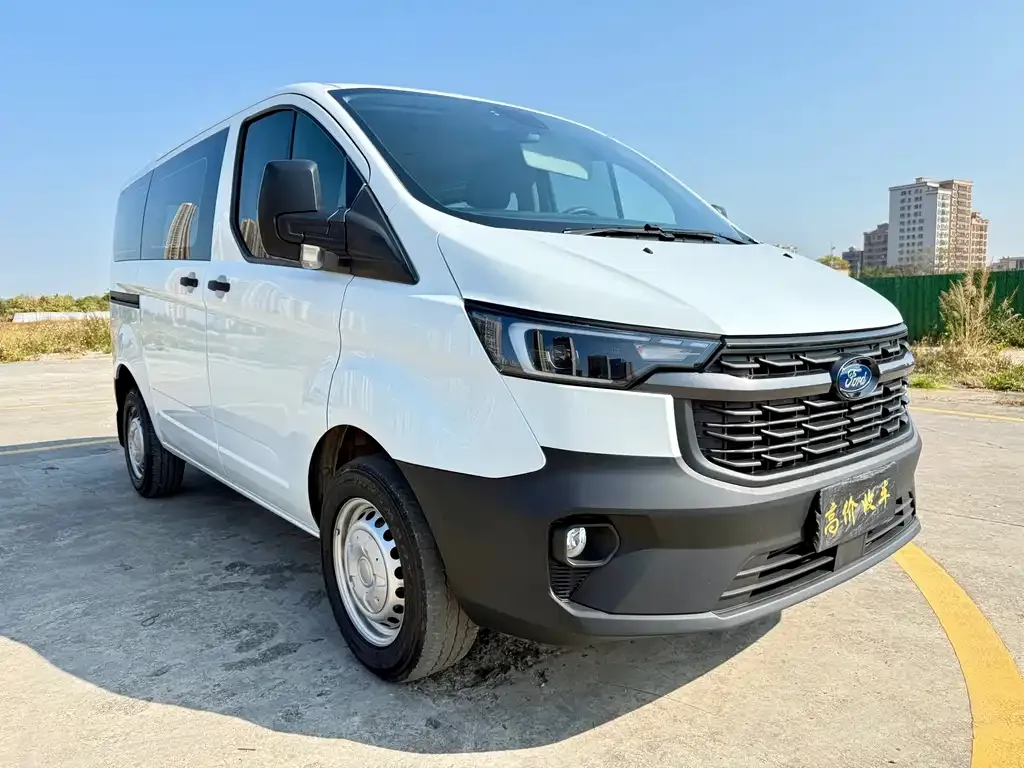 Ford Transit 2023 из CN, фото 3