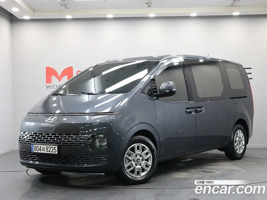 Hyundai Staria