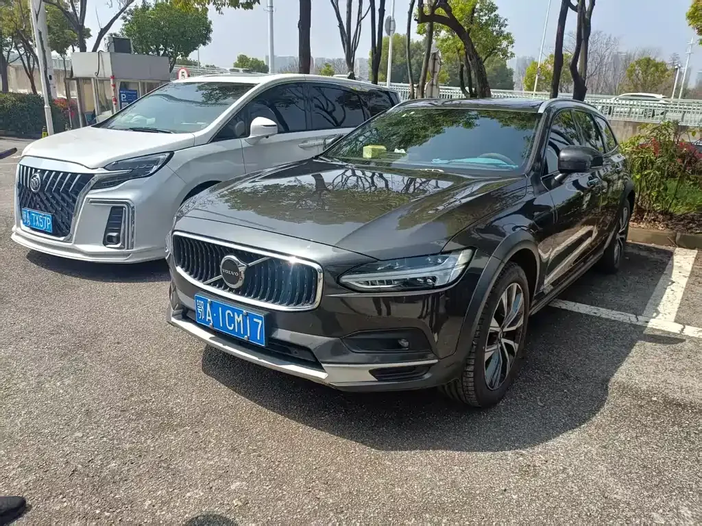 Volvo V90 2021 из CN, фото 1