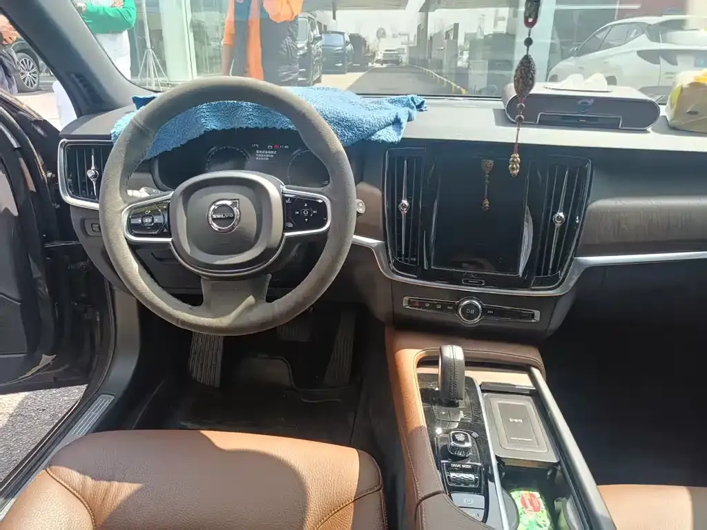 Volvo V90 2021 из CN, фото 5