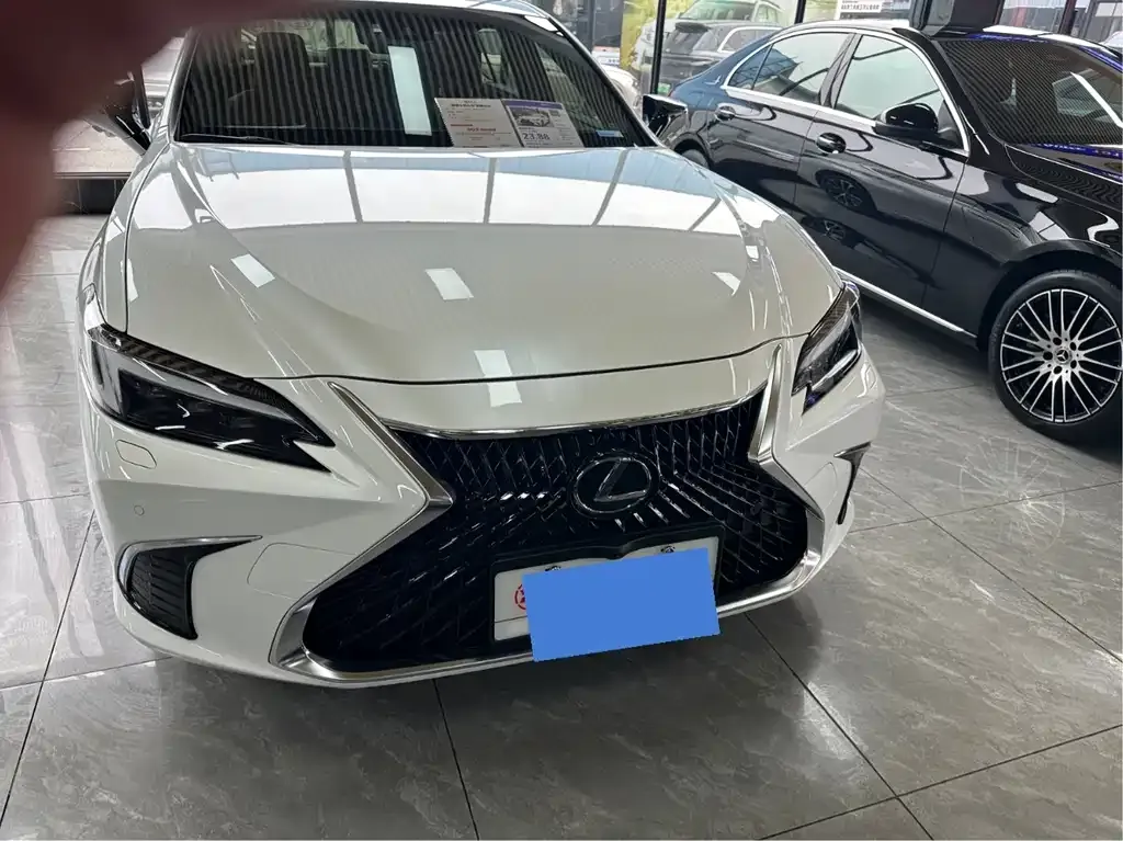 Lexus ES 2025 из CN, фото 1