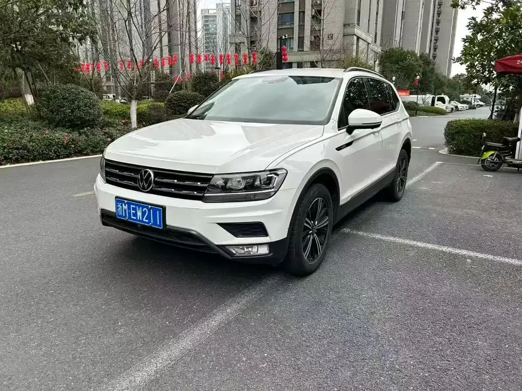 Volkswagen Tiguan L