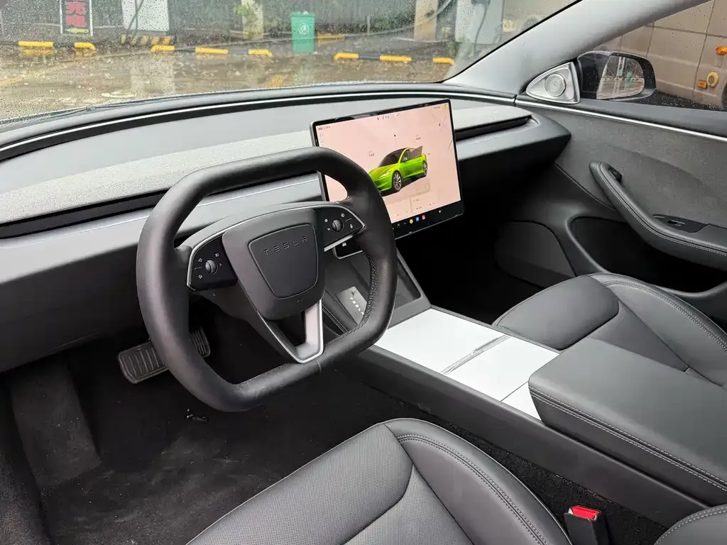 Tesla Model 3 2024 из CN, фото 4