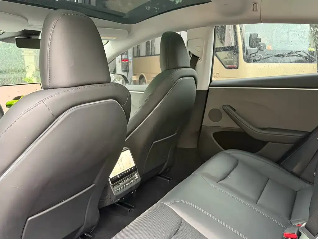 Tesla Model 3 2024 из CN, фото 7