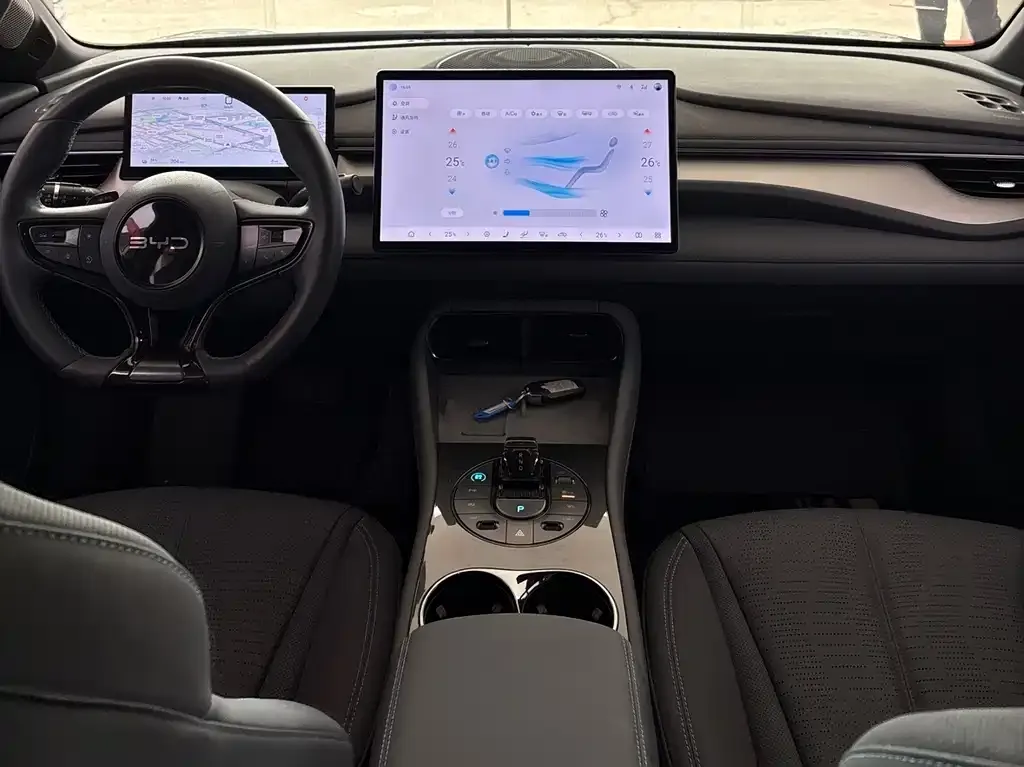 BYD Seal 06GT — фото 8