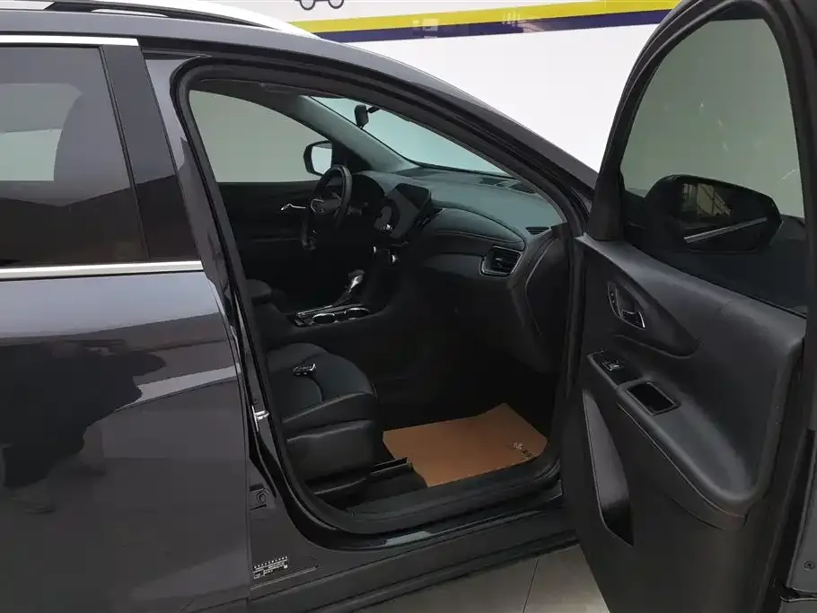 Chevrolet Equinox 2023 из CN, фото 6