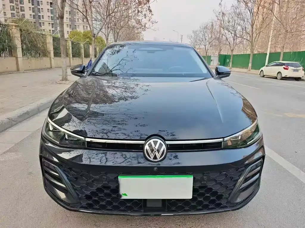 Volkswagen Passat — фото 6