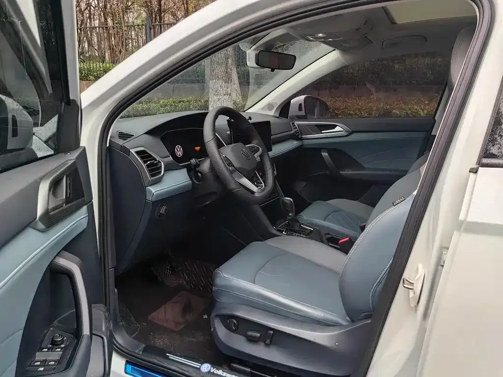 Volkswagen Tharu 2024 из CN, фото 2