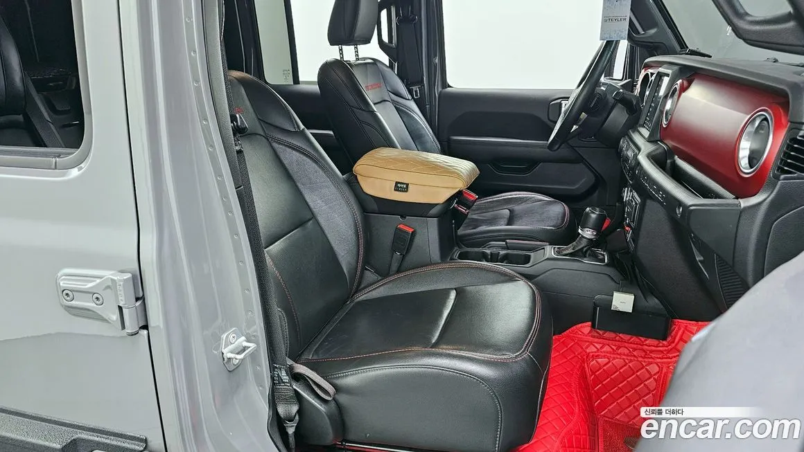 Jeep Wrangler 2023 из KR, фото 8