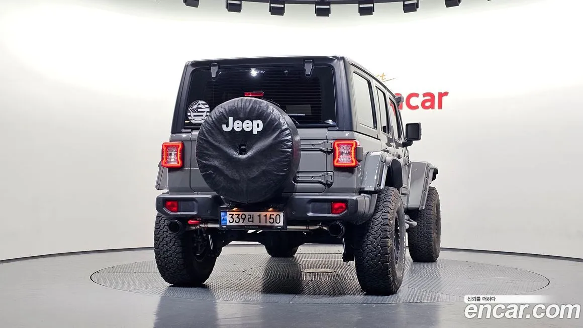 Jeep Wrangler 2023 из KR, фото 10