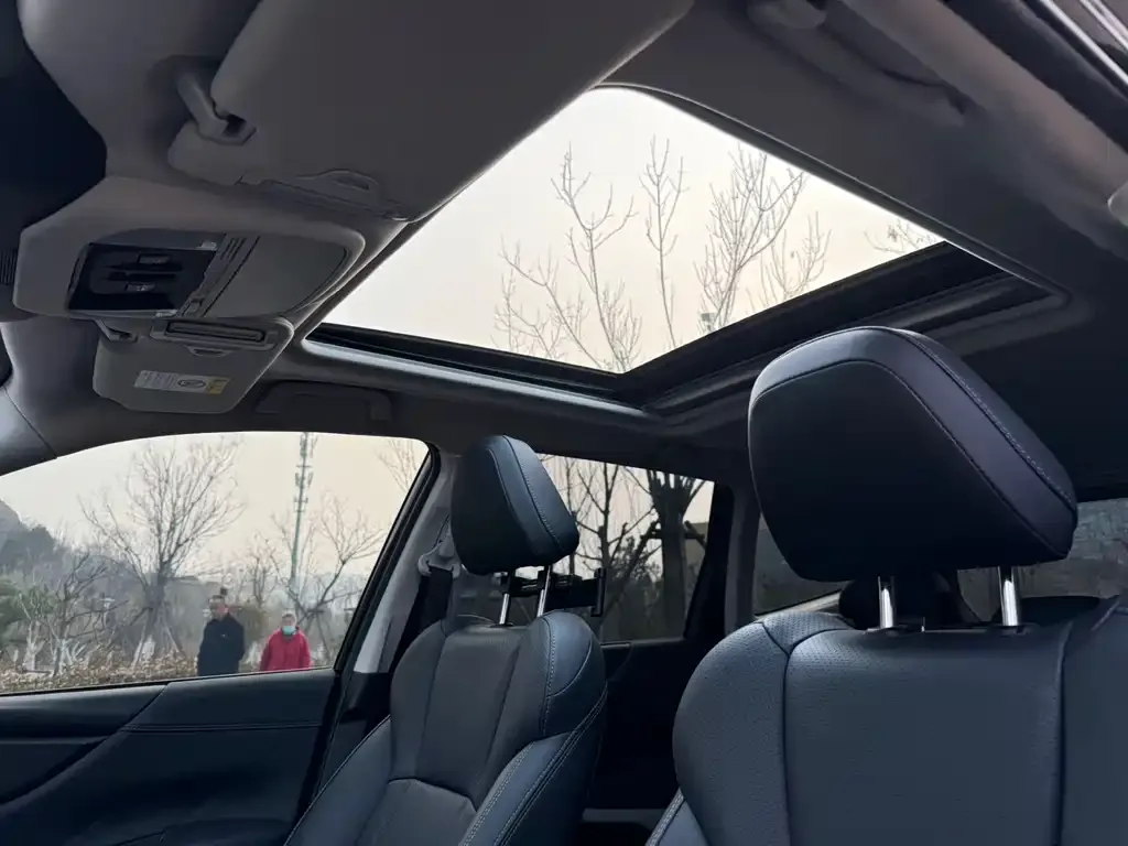 Subaru Forester 2023 из CN, фото 4