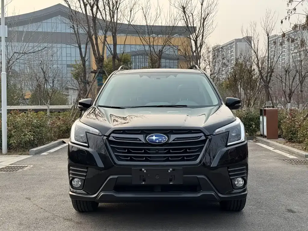 Subaru Forester 2023 из CN, фото 5