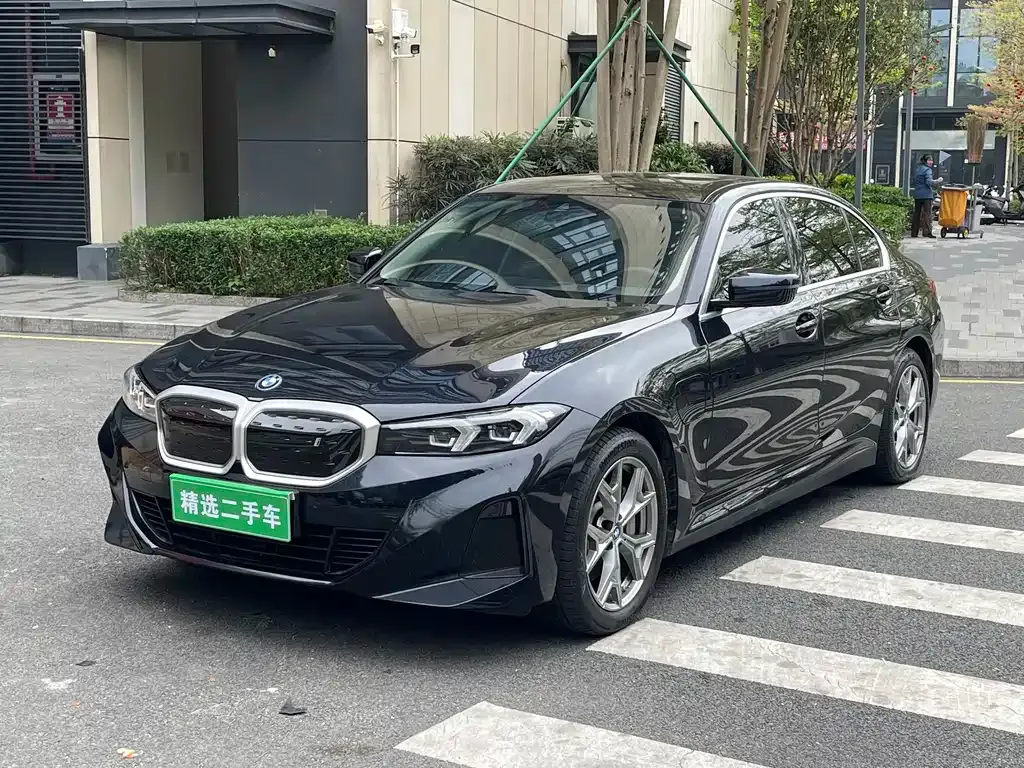 BMW i3 — фото 1
