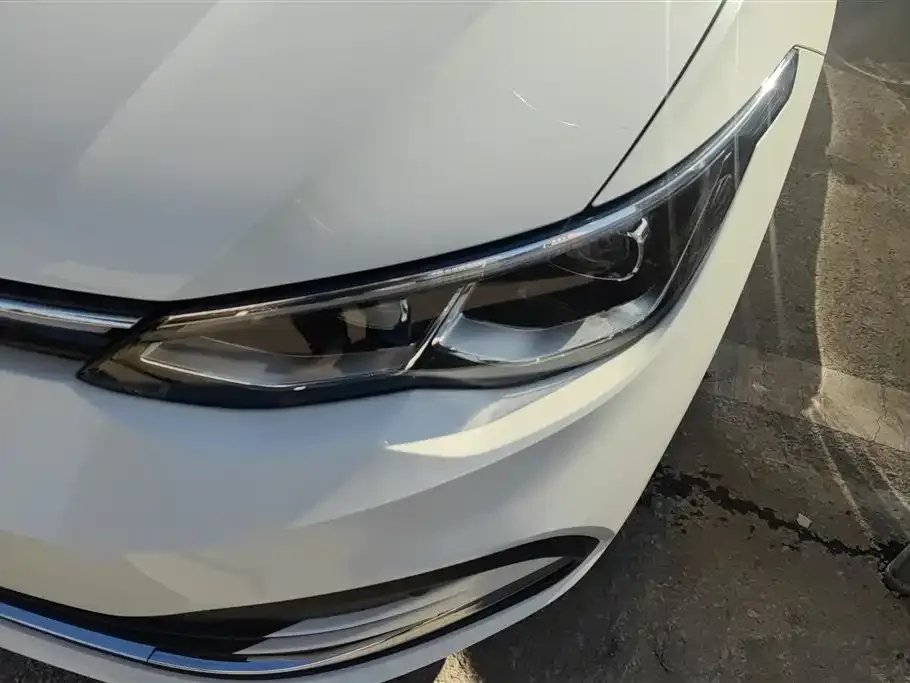 Volkswagen Golf 2021 из CN, фото 2