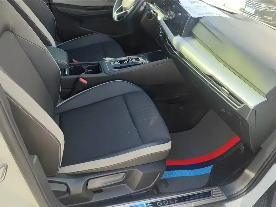 Volkswagen Golf 2021 из CN, фото 8
