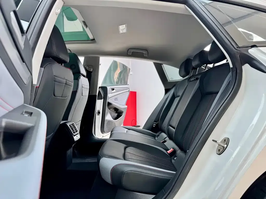 Volkswagen Lamando 2022 из CN, фото 8