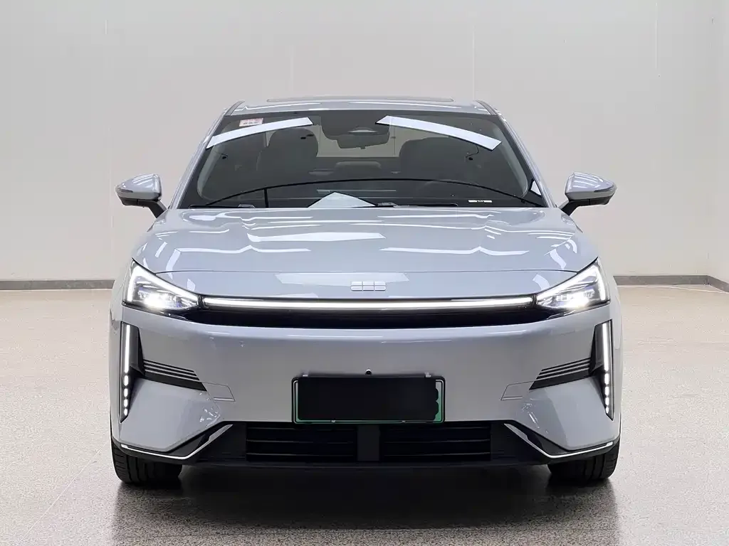 Geely Galaxy L6 — фото 2
