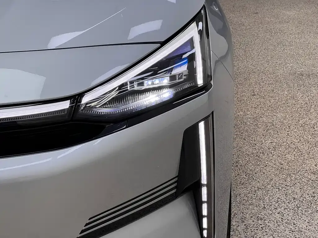 Geely Galaxy L6 — фото 10