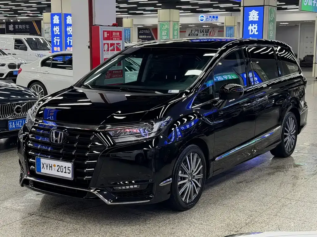 Honda Elysion 2023 из CN, фото 1