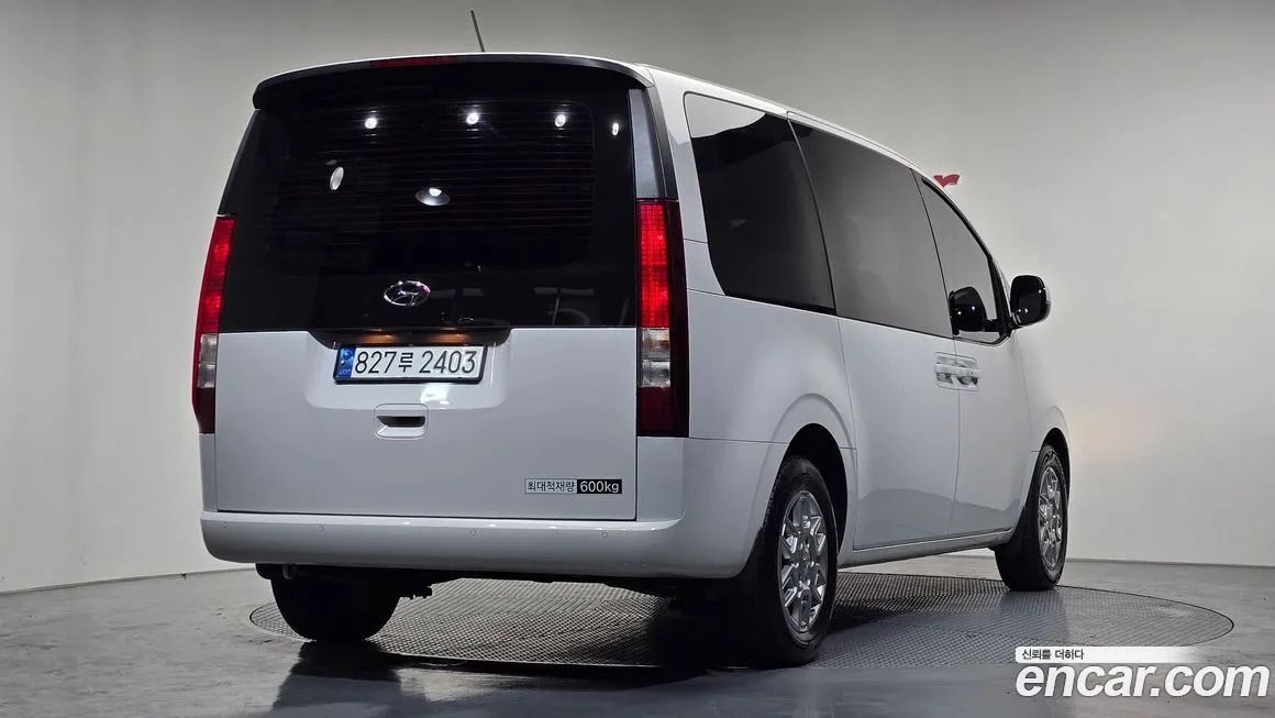 Hyundai Staria 2023 из KR, фото 2