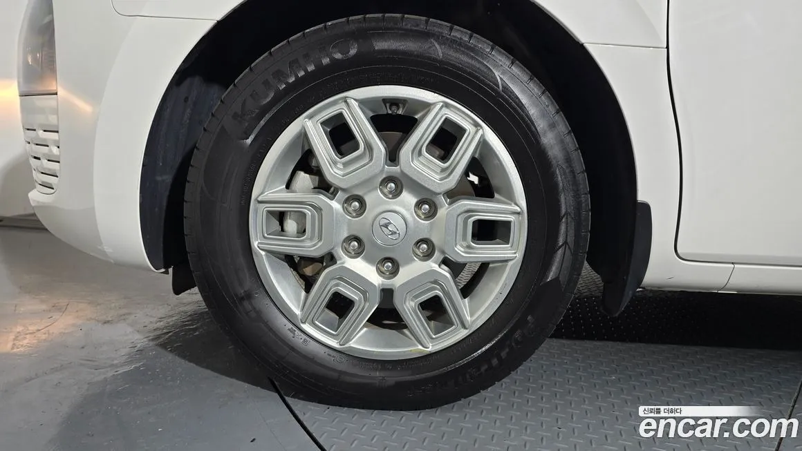 Hyundai Staria 2023 из KR, фото 8