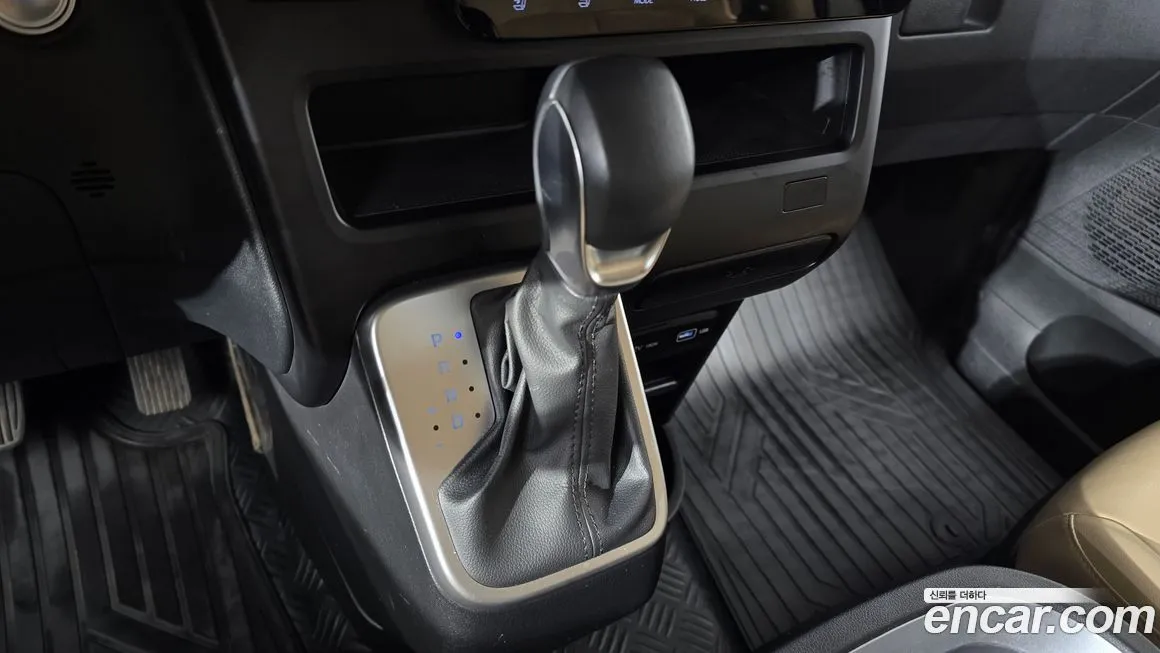 Hyundai Staria 2023 из KR, фото 7