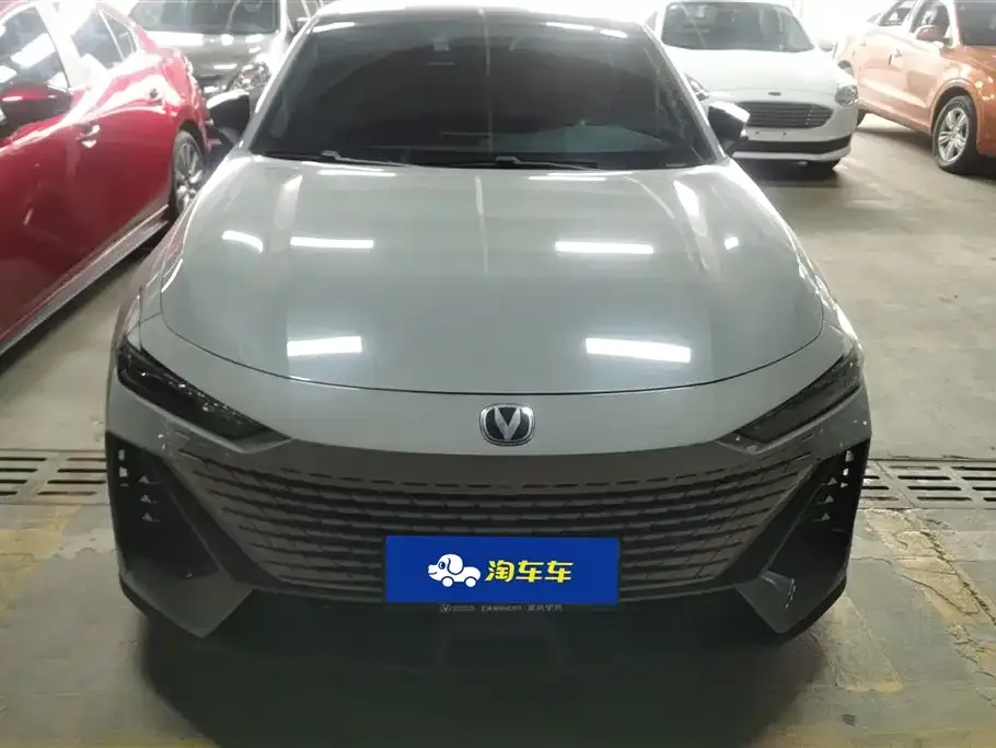 Changan UNI-V 2023 из CN, фото 4