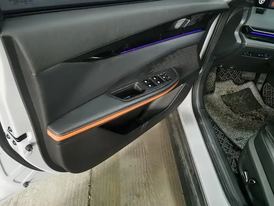 Changan UNI-V 2023 из CN, фото 10