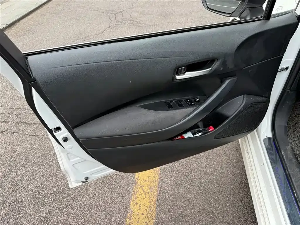 Toyota Corolla 2022 из CN, фото 8