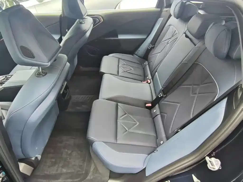 BMW X3 2025 из CN, фото 9