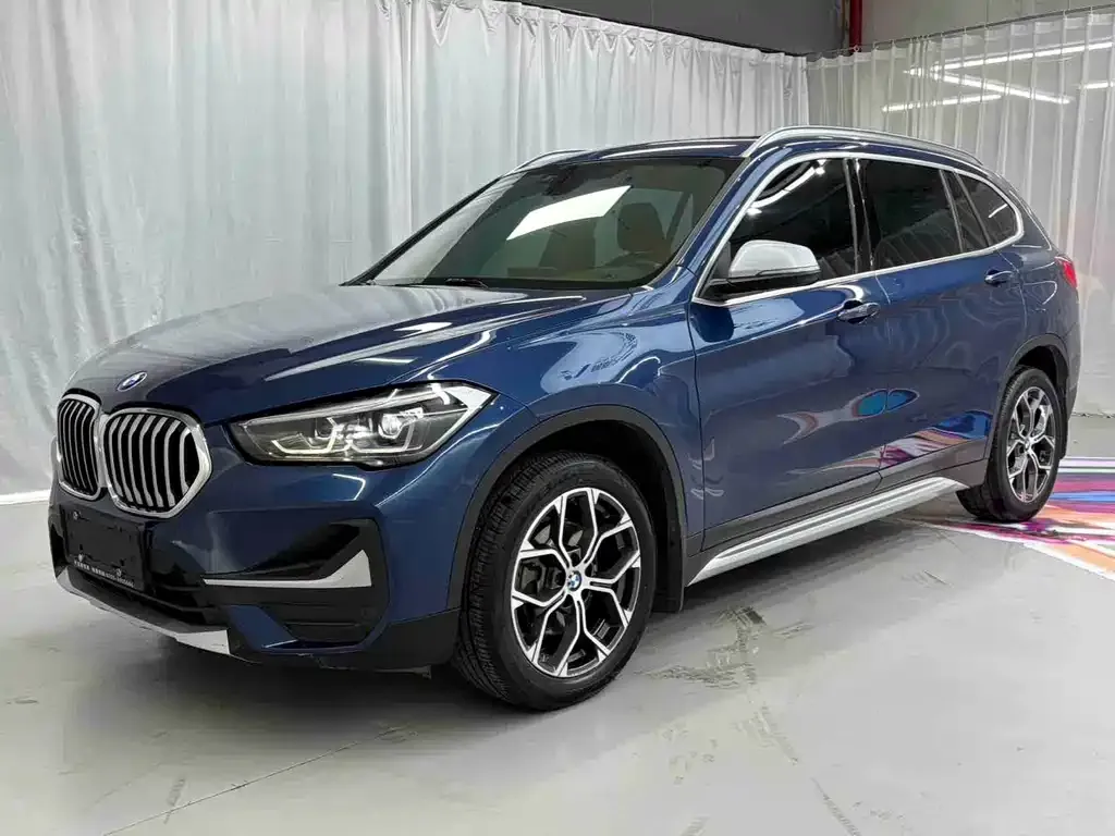 BMW X1 — фото 1