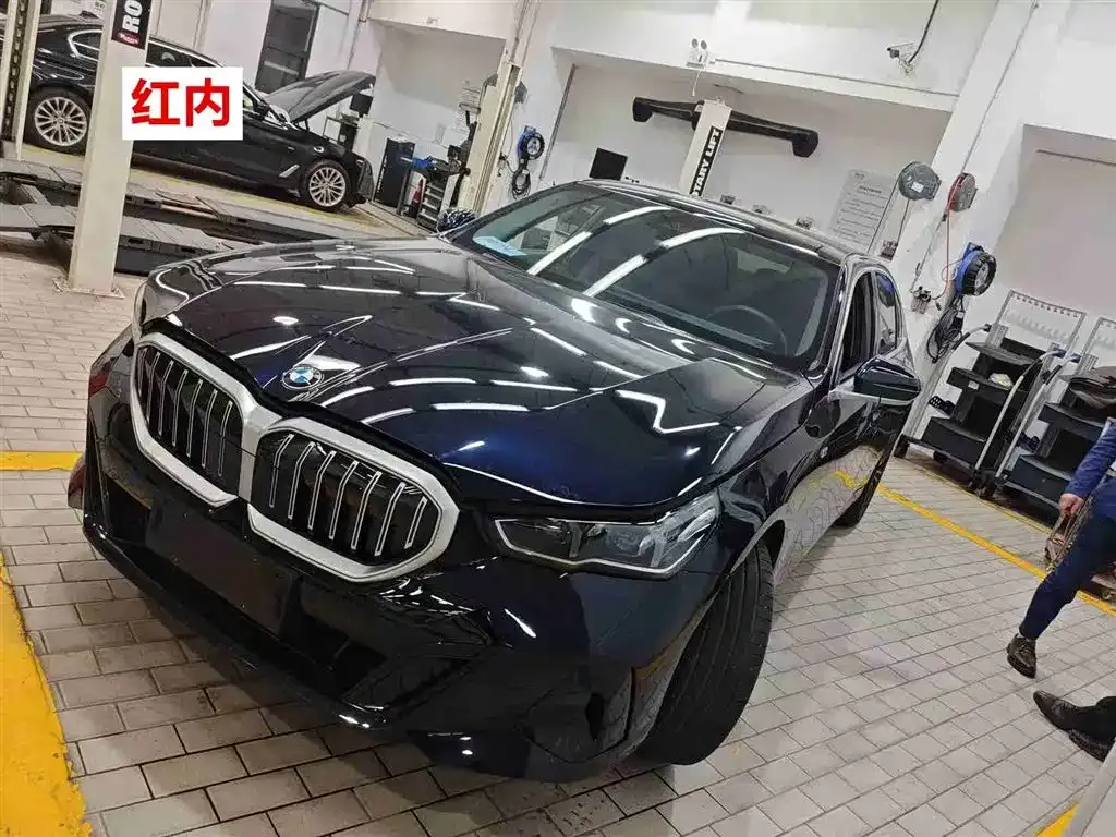 BMW 5 Series 2025 из CN, фото 1