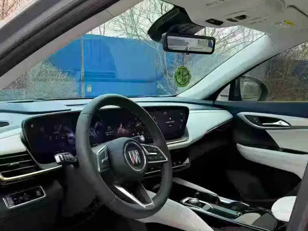 Buick Envision Plus — фото 4