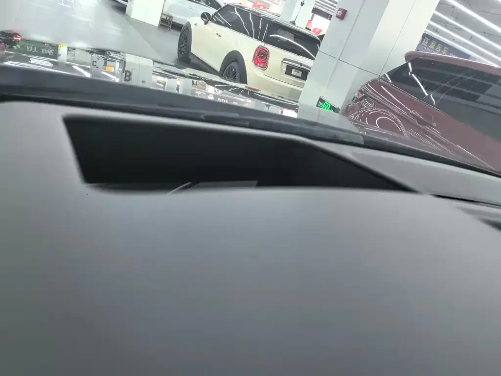 Audi Q7 2021 из CN, фото 10
