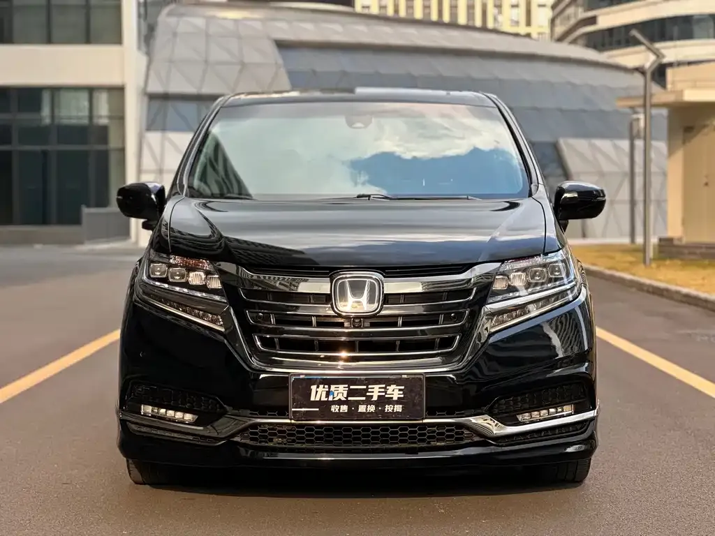 Honda Elysion 2021 из CN, фото 2
