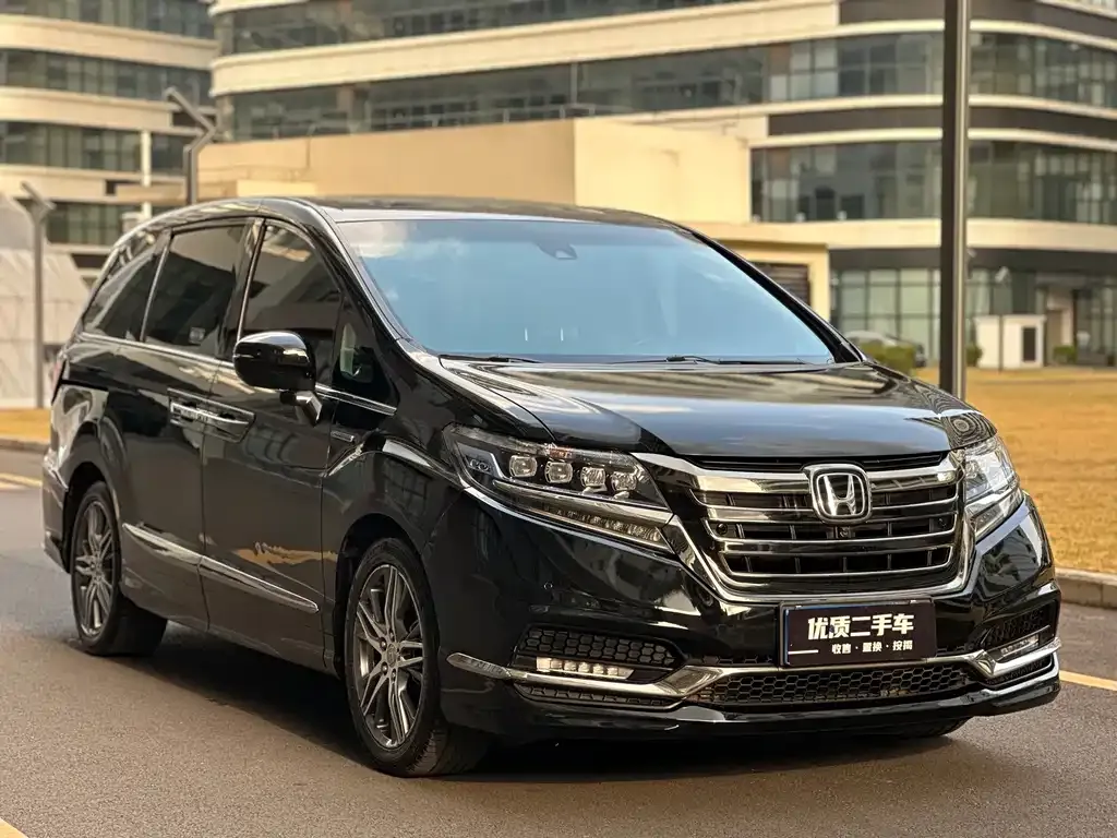 Honda Elysion 2021 из CN, фото 6