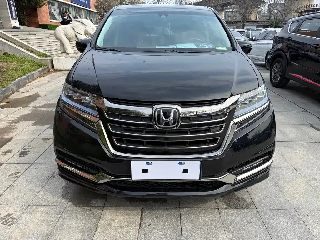Honda Elysion — фото 10