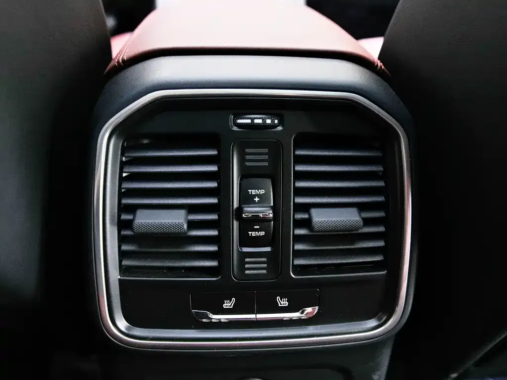 Porsche Macan 2026 из CN, фото 3