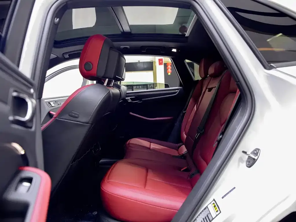 Porsche Macan 2026 из CN, фото 7