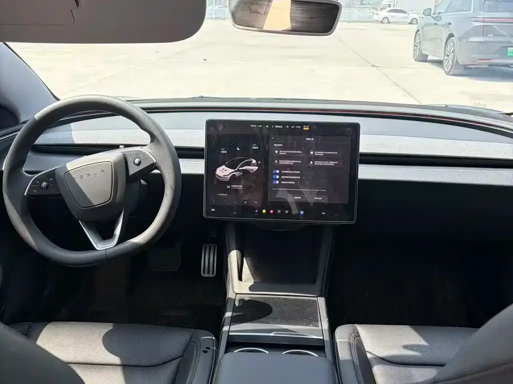 Tesla Model 3 — фото 4