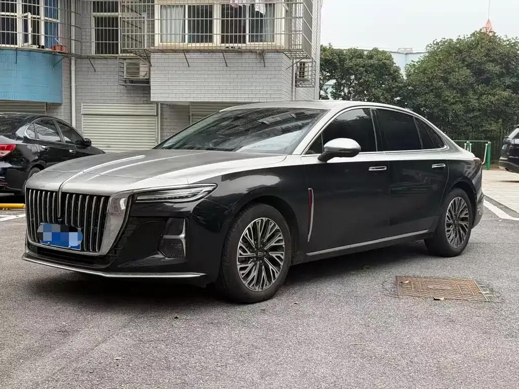 Hongqi H5 — фото 1