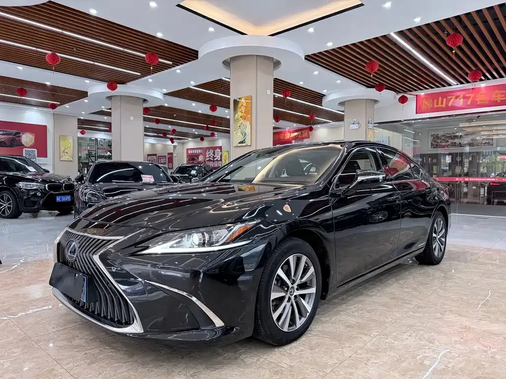 Lexus ES 2021 из CN, фото 1