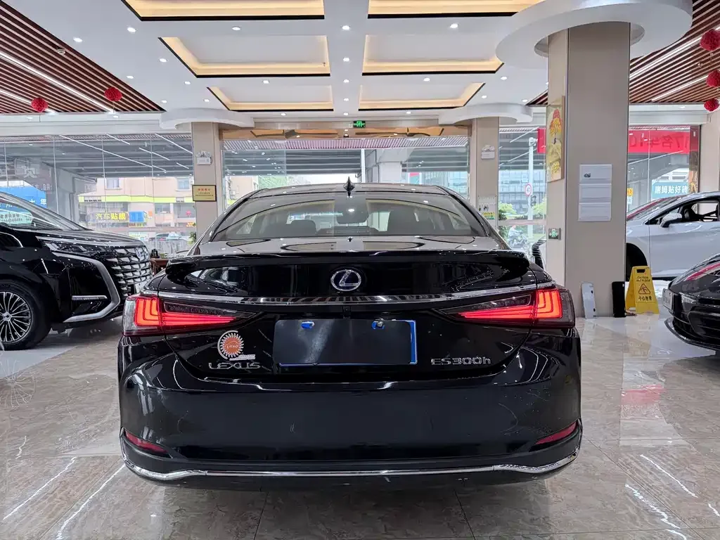 Lexus ES 2021 из CN, фото 6